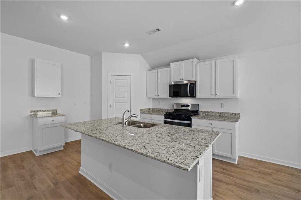 3080 Amarillo Way - Photo 5 of 23