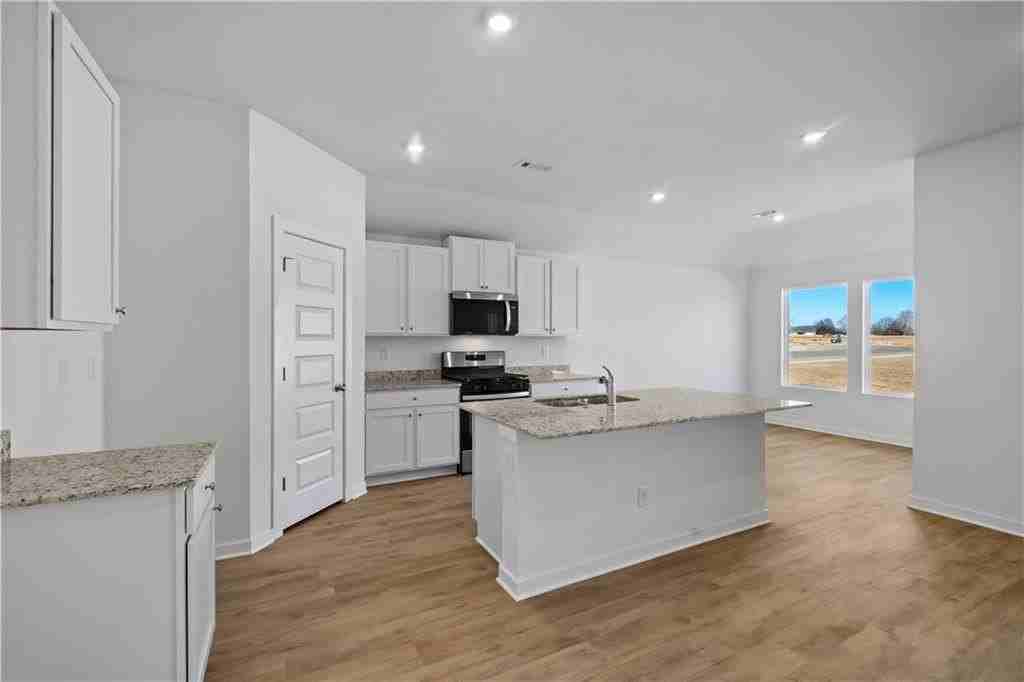 3080 Amarillo Way - Photo 7 of 23