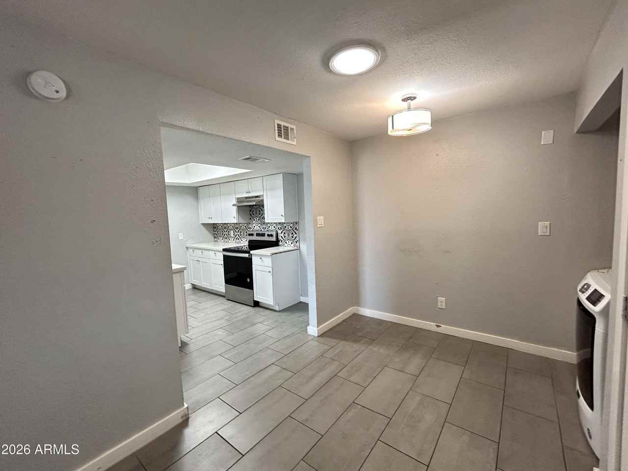 9618 N 5th St Apt 1 #1 - Photo 4 of 11