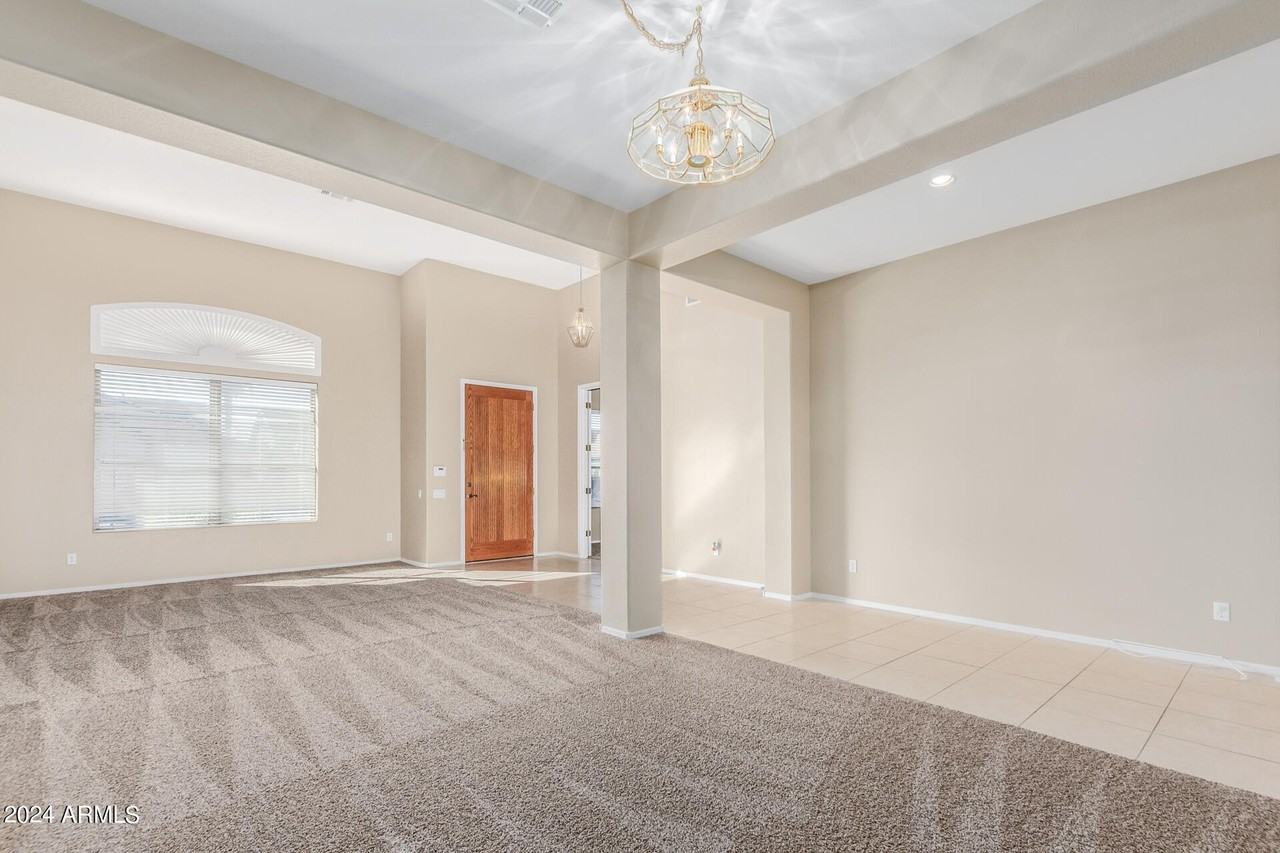 6530 W Chester Rd - Photo 7 of 14