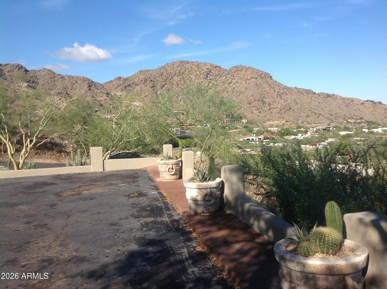 6301 E Hummingbird Ln - Photo 4 of 12