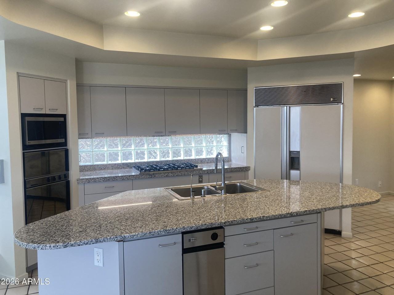 6301 E Hummingbird Ln - Photo 7 of 12