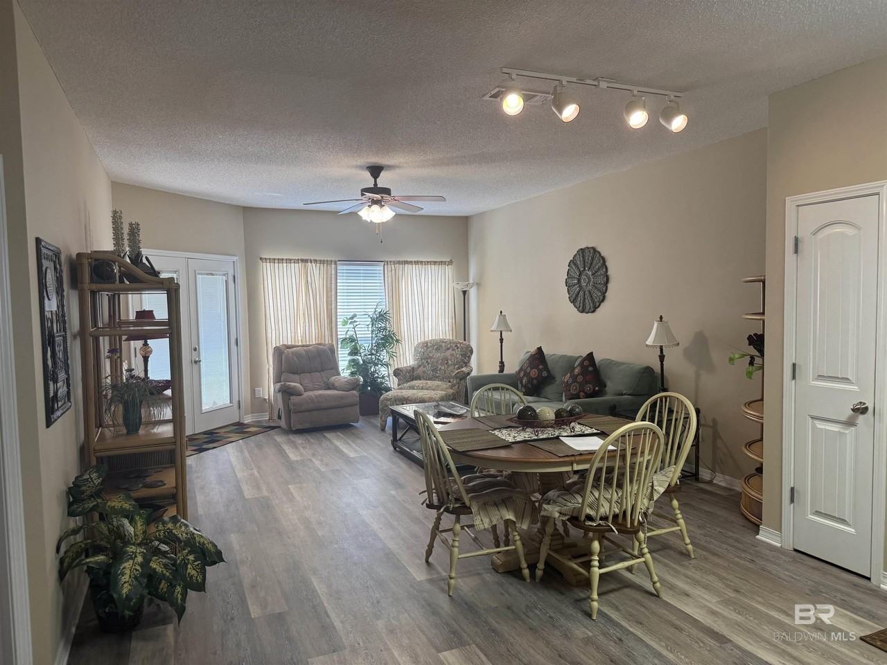 2651 S Juniper St #1603 - Photo 7 of 23