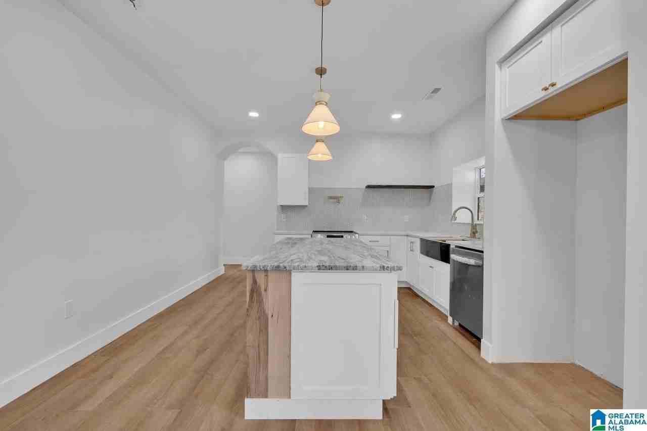 1720 34th Pl N - Photo 6 of 34