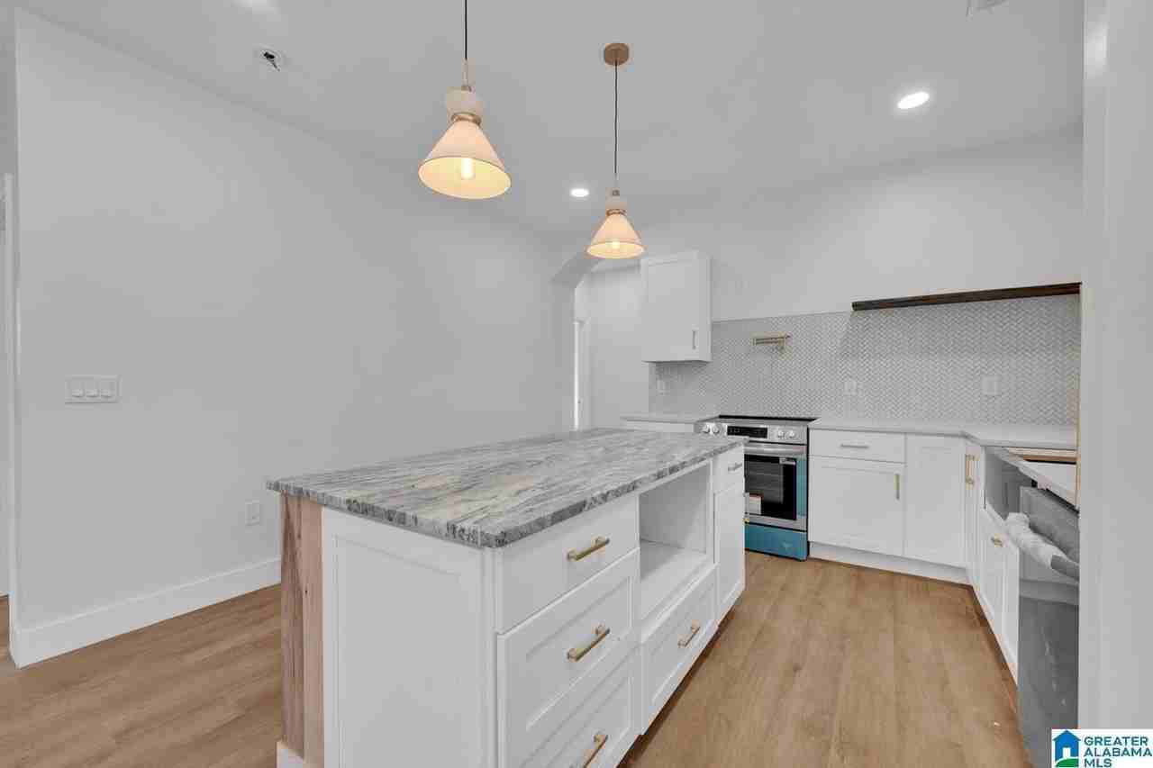 1720 34th Pl N - Photo 7 of 34