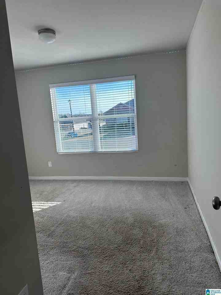 312 Center Field Dr - Photo 7 of 11