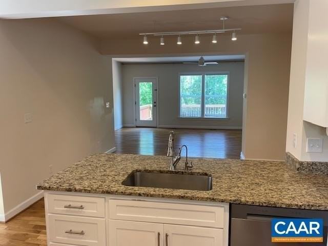 253 Huntley Ave - Photo 7 of 26