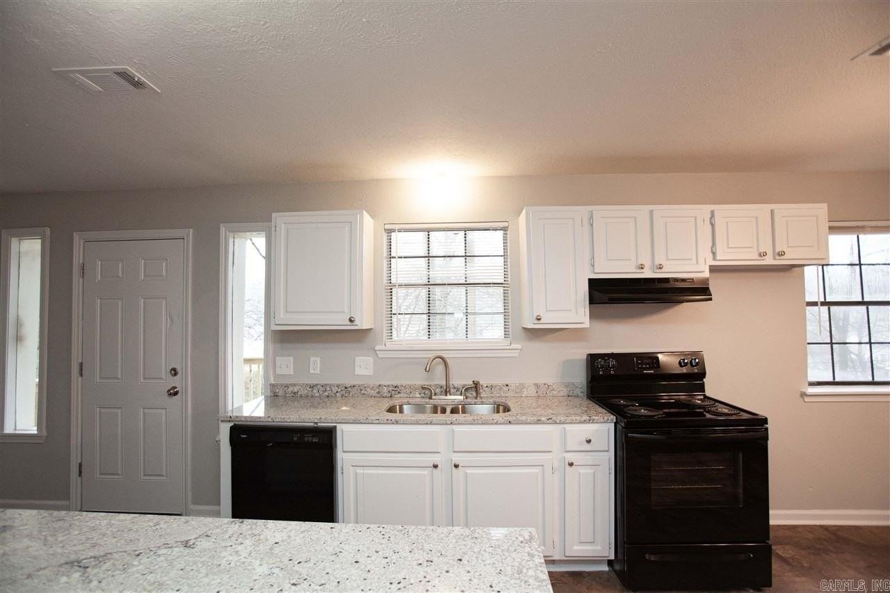 5202 N Walnut Rd - Photo 4 of 12