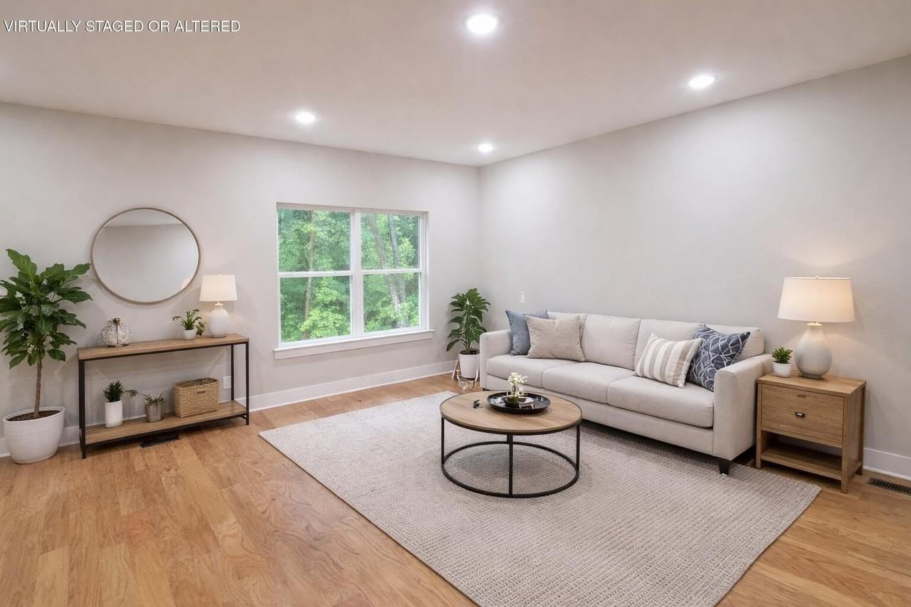 8476 Old Cleveland Pike - Photo 2 of 32