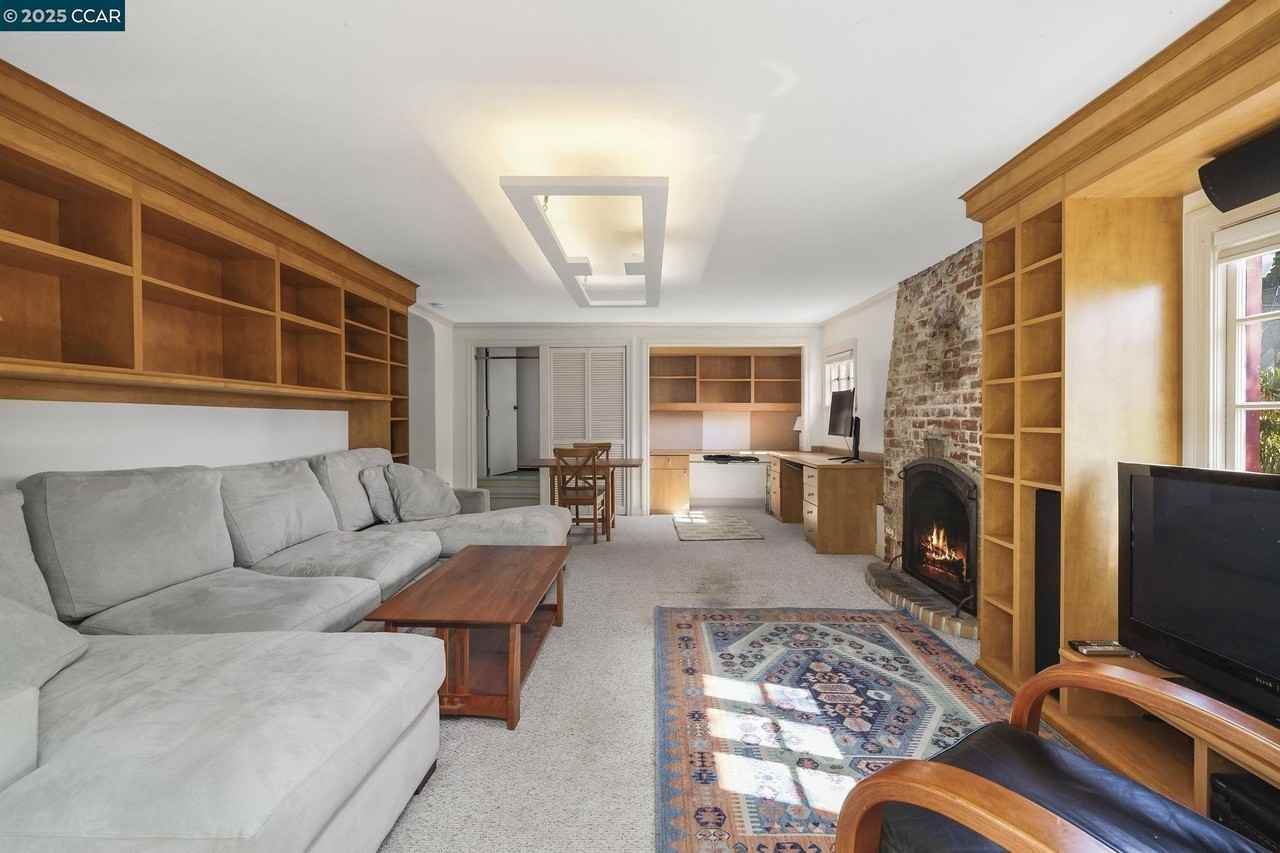 1407 Euclid Ave - Photo 3 of 16