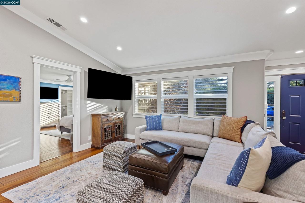 10 Jolie Ln - Photo 7 of 32