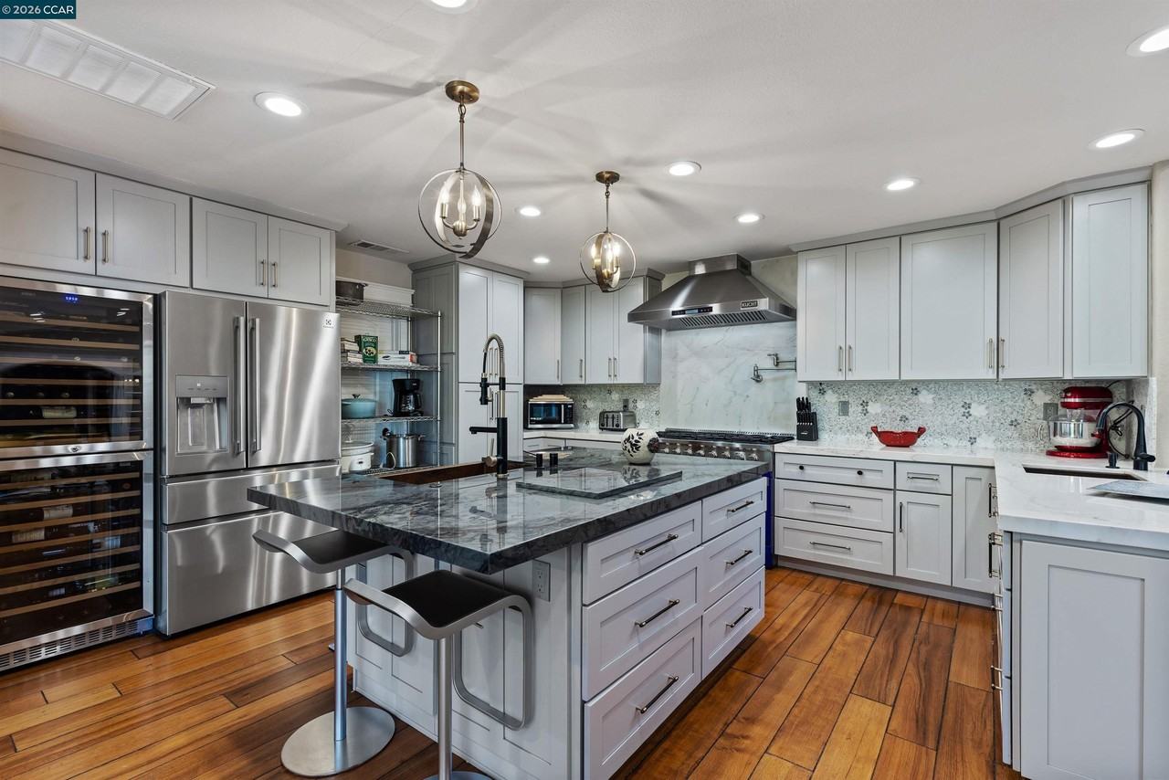 10 Jolie Ln - Photo 5 of 9