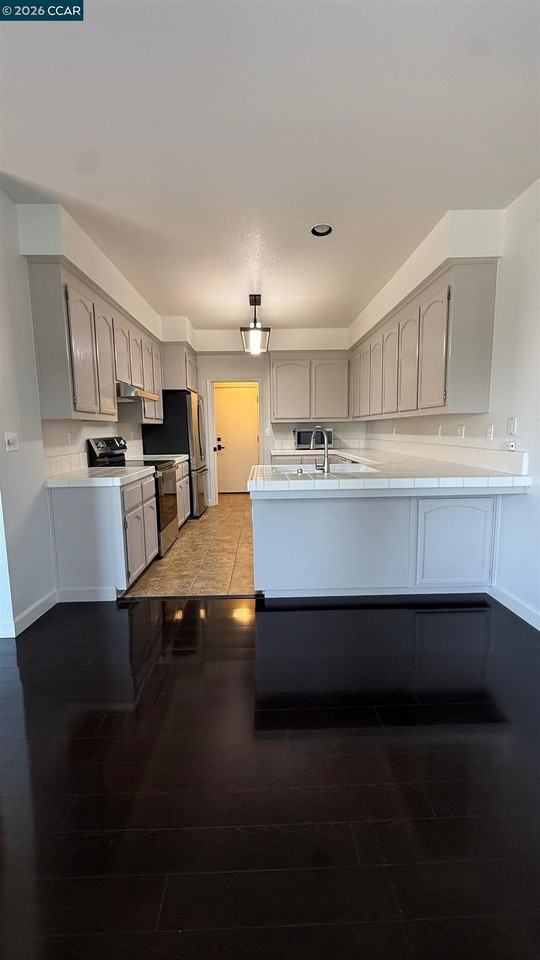 1398 Shell Ln - Photo 7 of 25