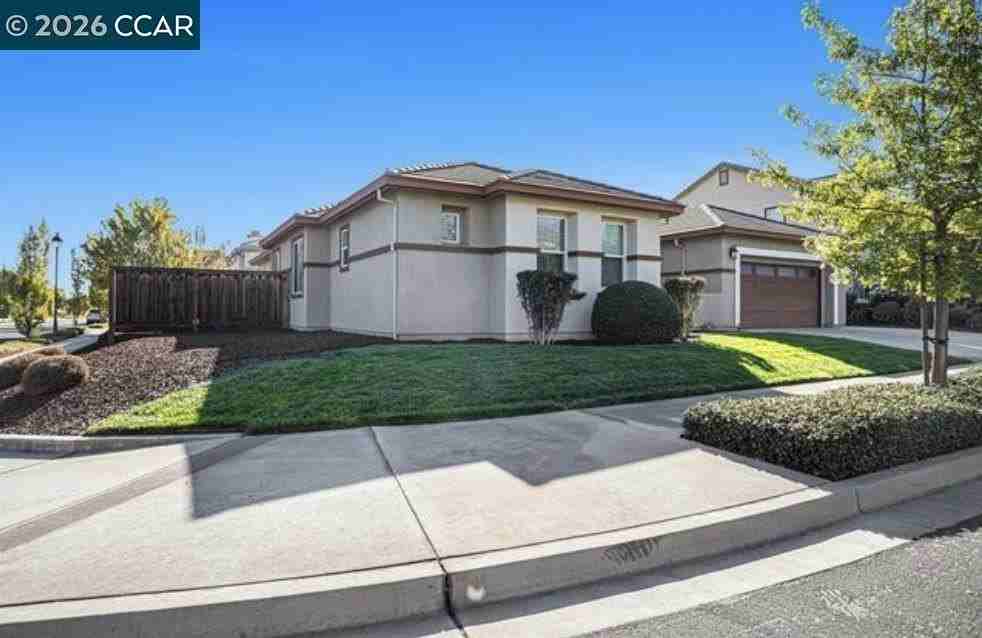 2284 Demartini Ln - Photo 2 of 28