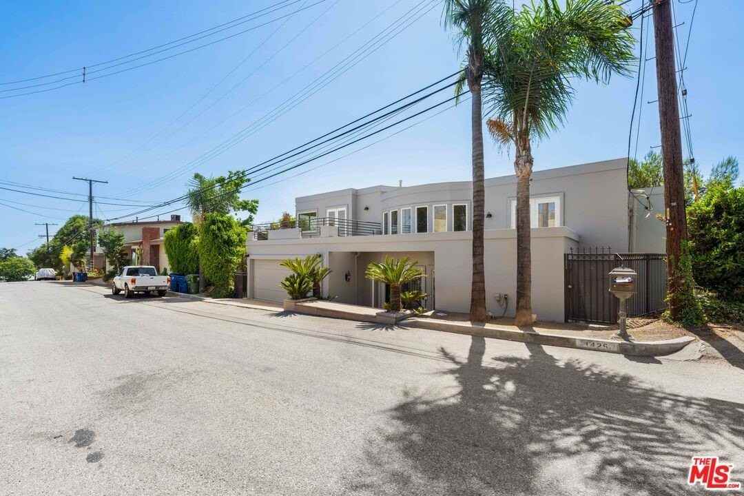 1425 N Tigertail Rd - Photo 2 of 28