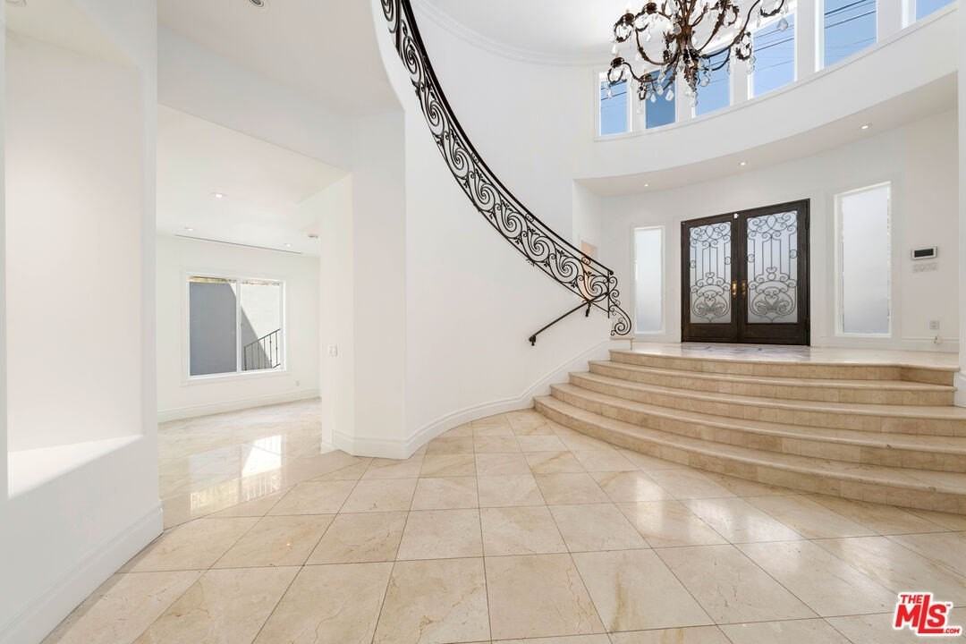 1425 N Tigertail Rd - Photo 6 of 28