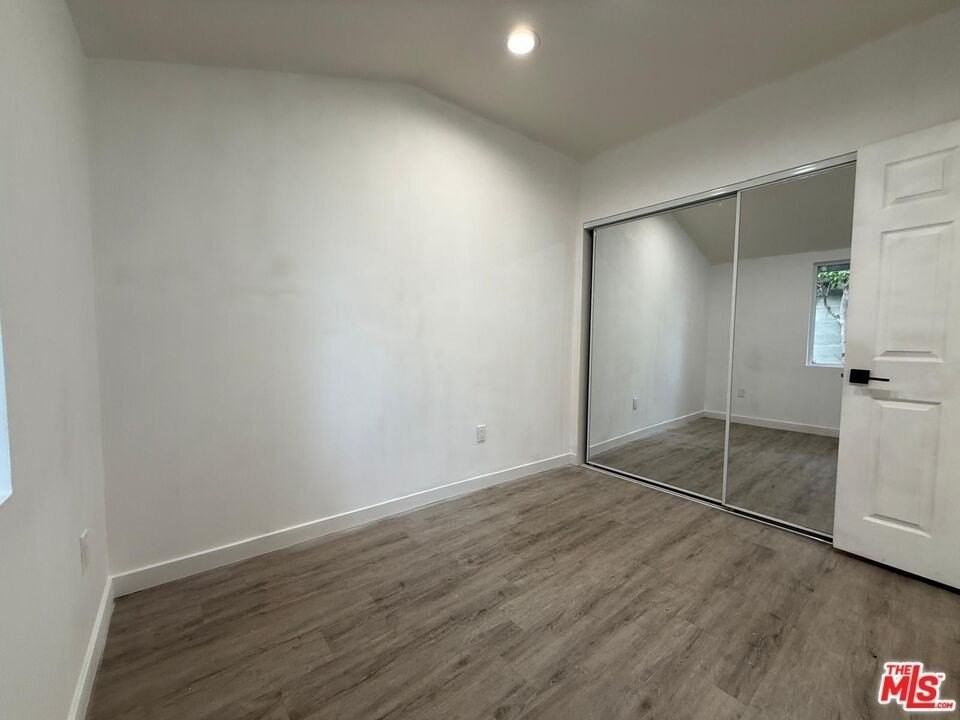 7006 Encino Ave - Photo 5 of 10