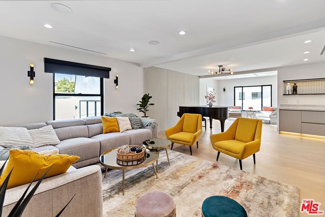 13013 Killion St - Photo 7 of 34