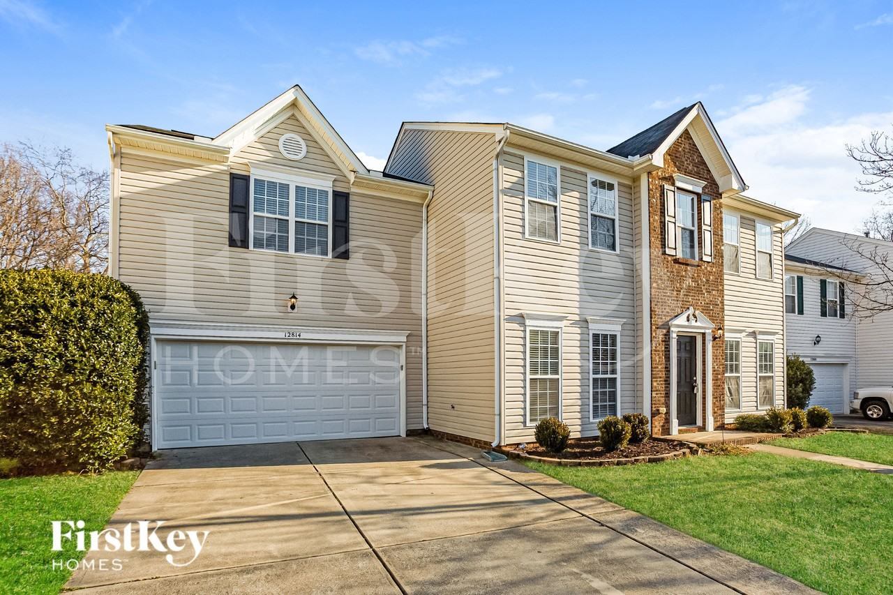 12814 Coral Sunrise Dr - Photo 3 of 19