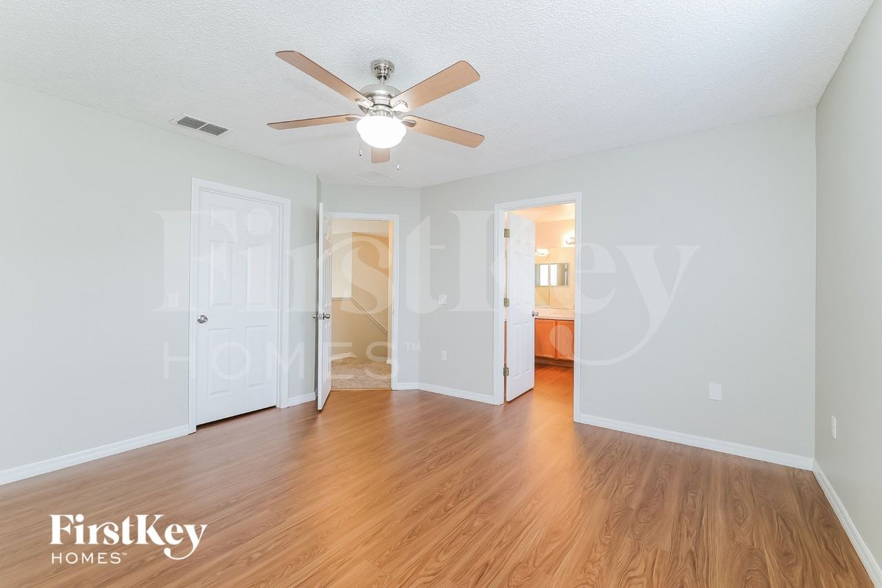 912 Cumbran Ln - Photo 7 of 15