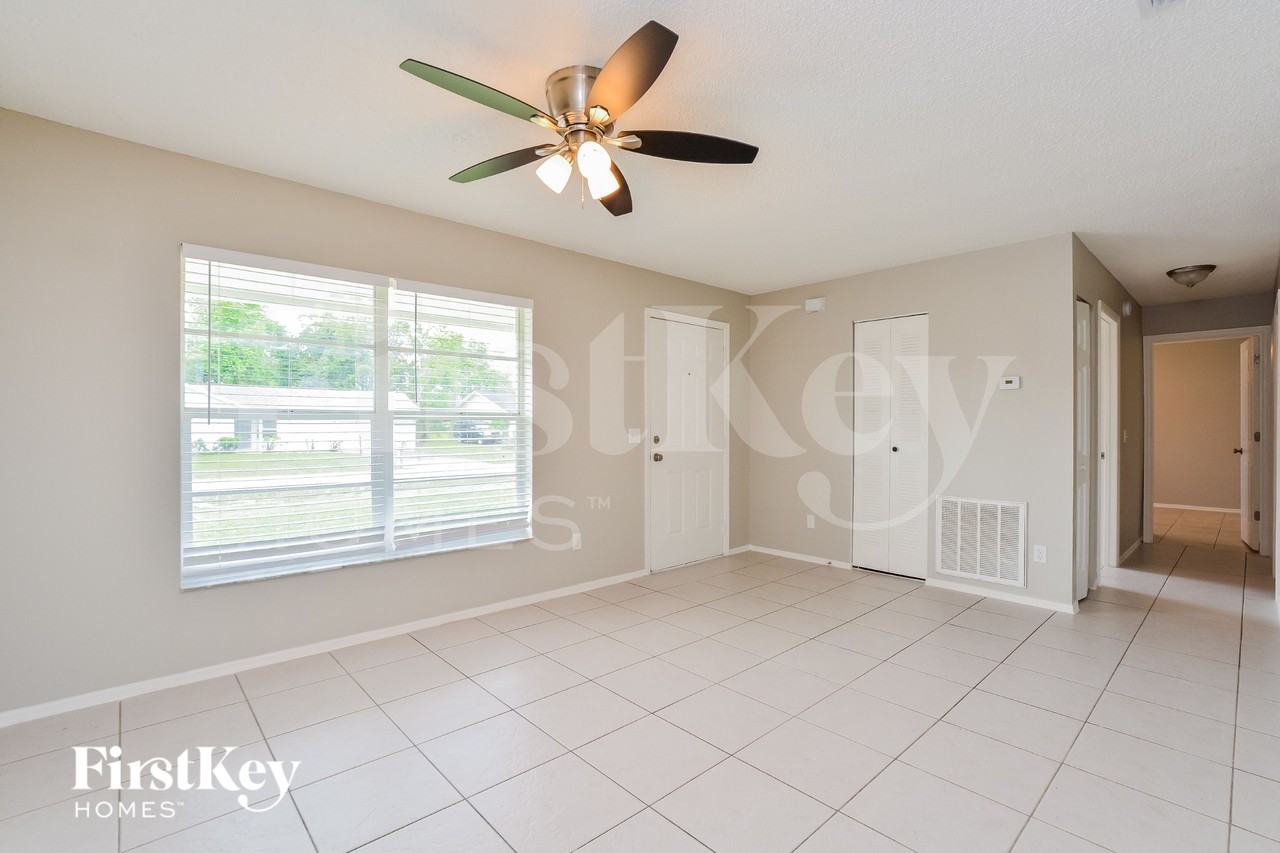 2927 Arrendonda Dr - Photo 3 of 15