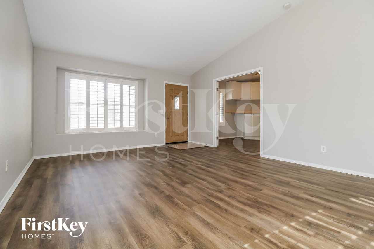 12340 W Virginia Ave - Photo 3 of 15