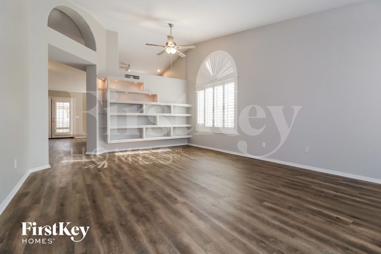 12340 W Virginia Ave - Photo 4 of 15