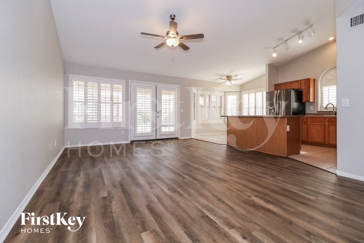 12340 W Virginia Ave - Photo 5 of 15