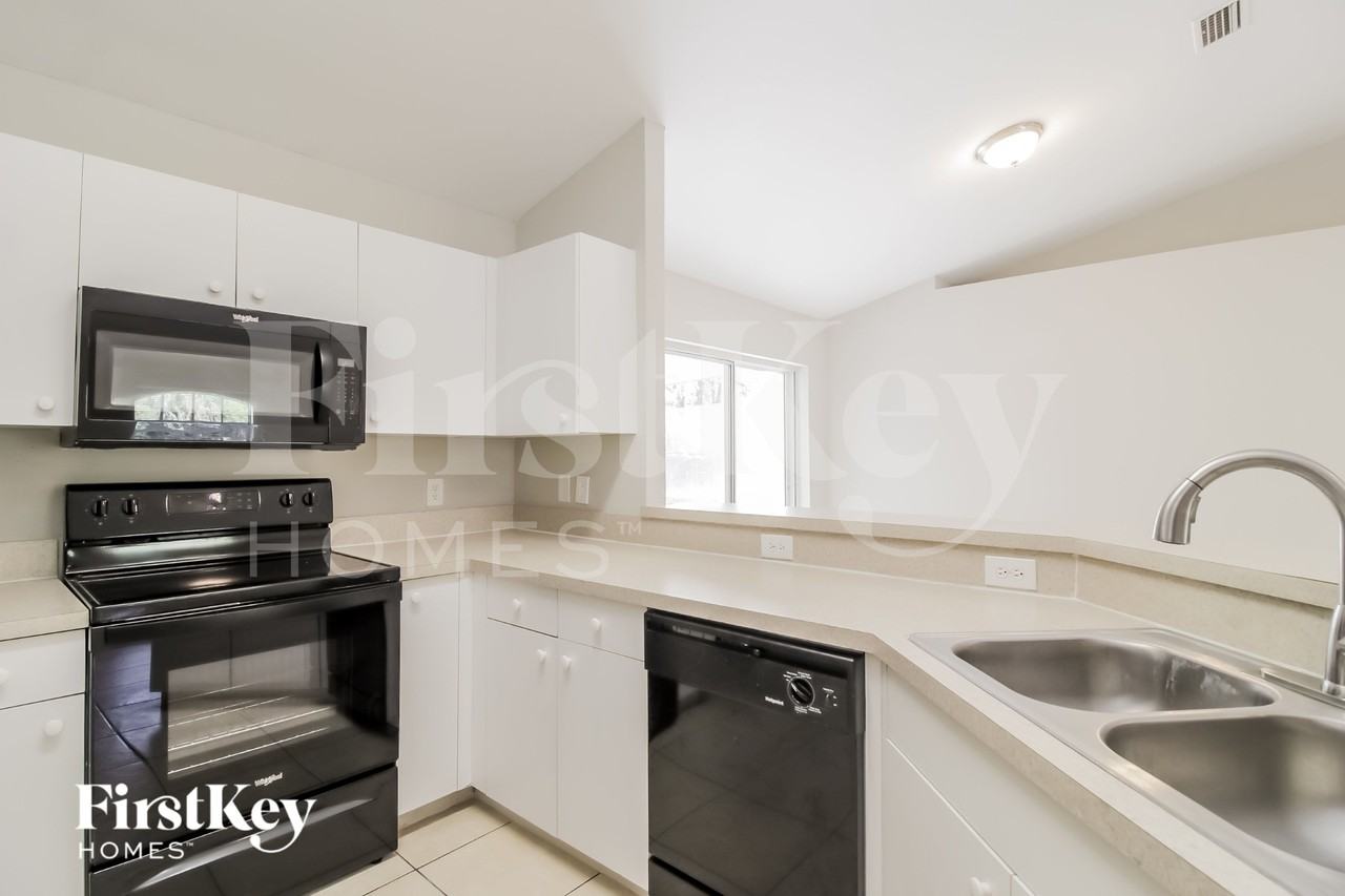 3809 17th St Sw - Photo 5 of 15