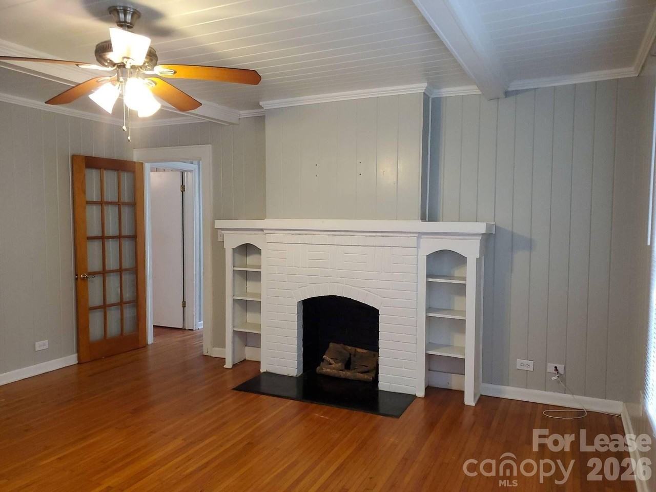 1506 Wayside Dr Unit 3 #3 - Photo 4 of 19