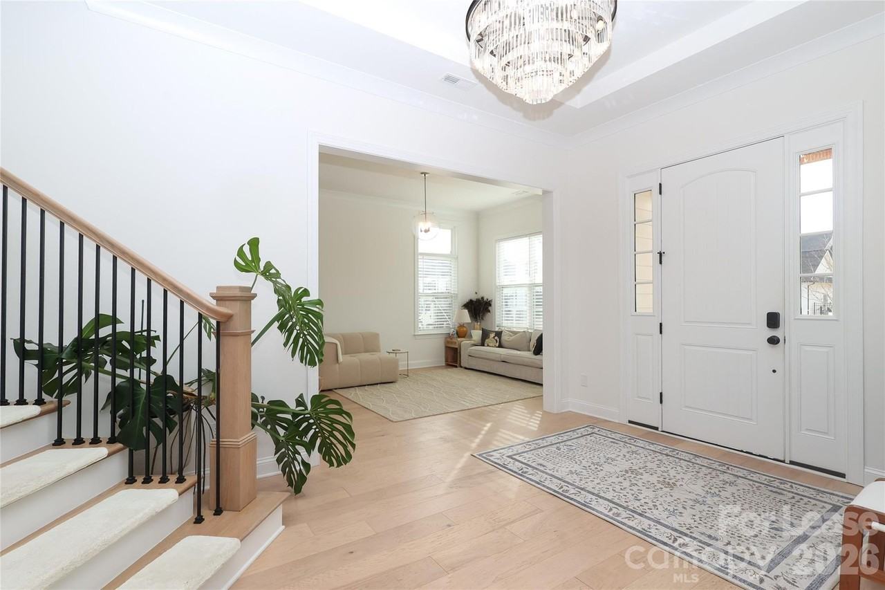 14721 Keyes Meadow Way - Photo 4 of 48