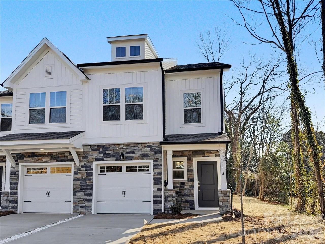 1112 Condon St - Photo 2 of 34