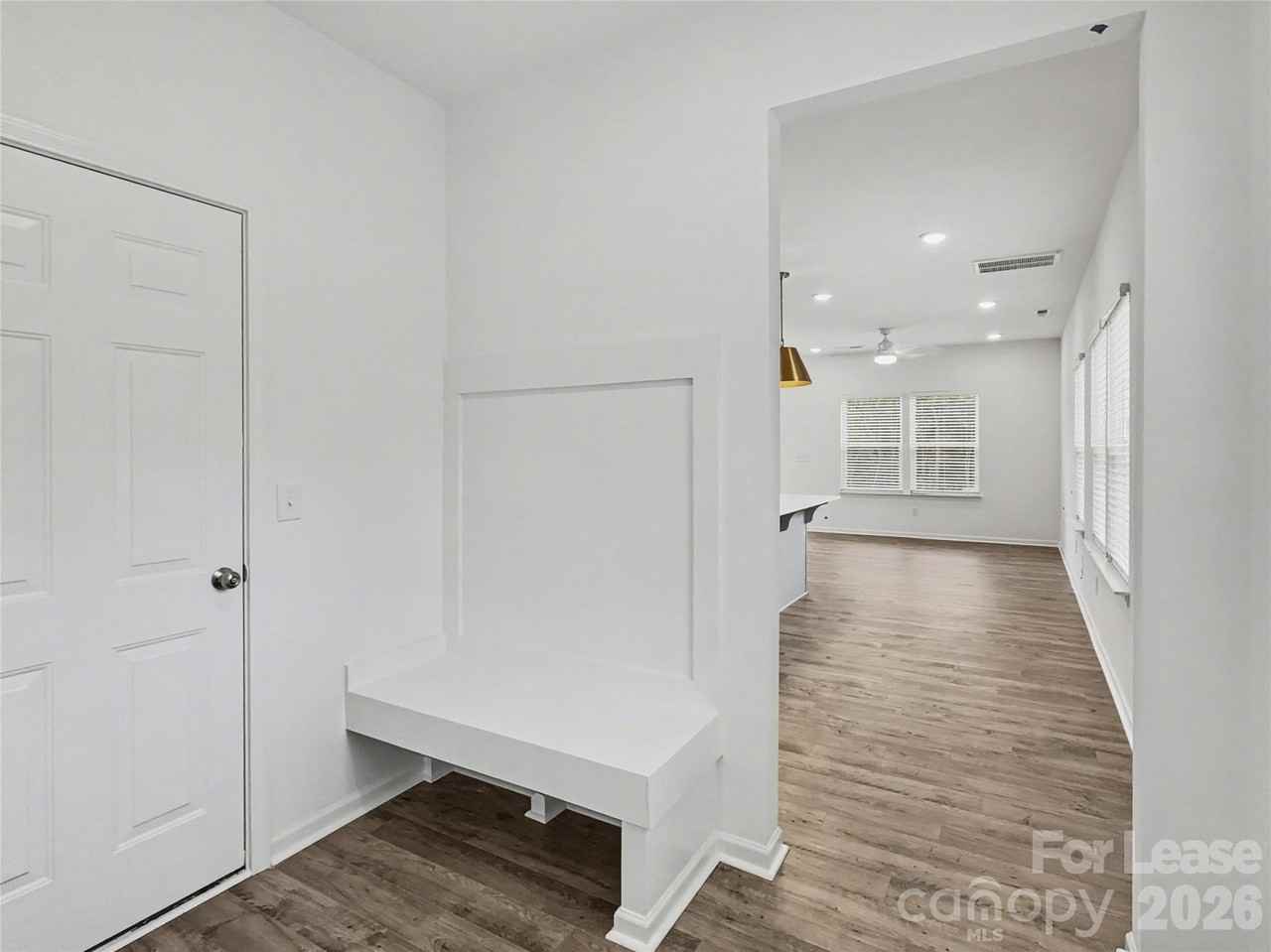 1112 Condon St - Photo 5 of 34