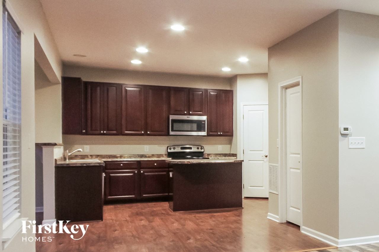 8305 Wheatfield Dr - Photo 5 of 15