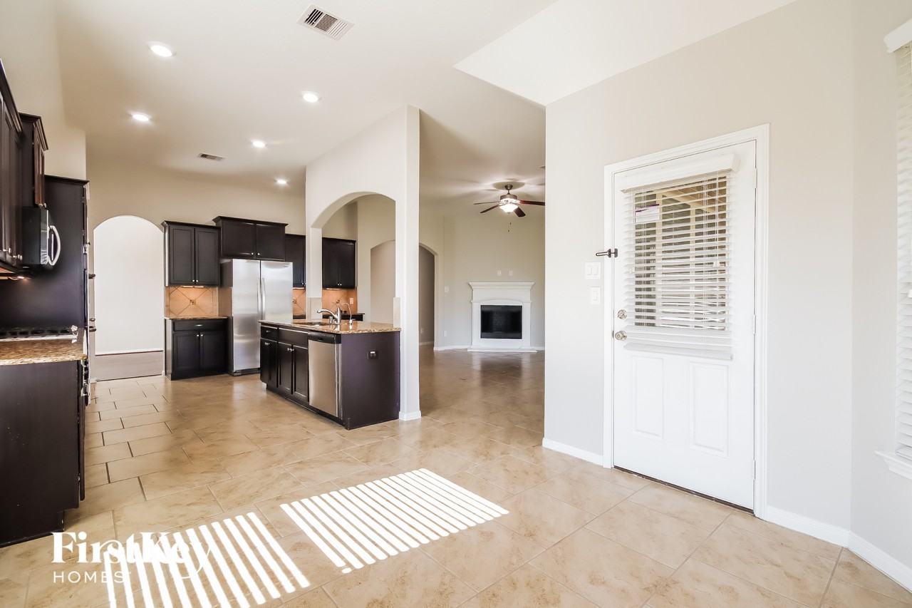 18030 Dorman Draw Ln - Photo 7 of 15