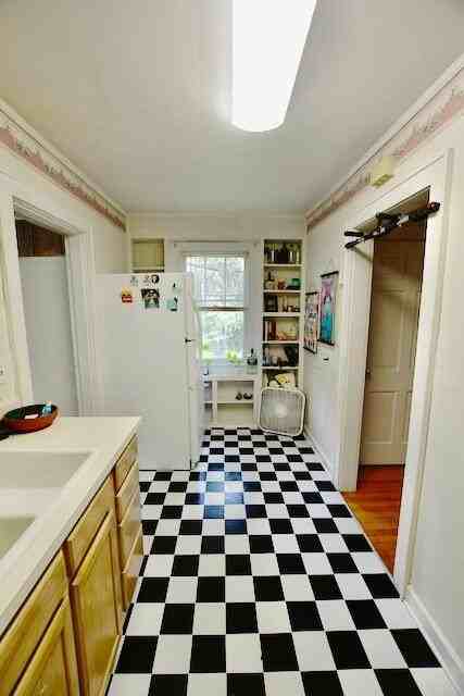 223 Howle Ave Unit B #B - Photo 7 of 14