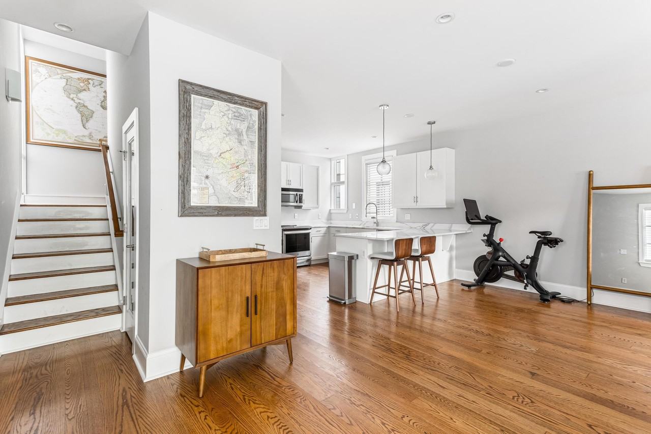 26 Cannon St Apt A #A - Photo 3 of 31