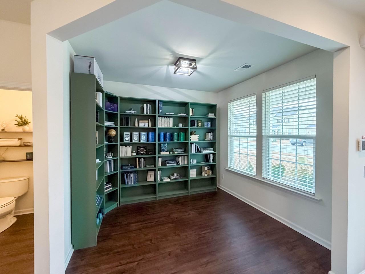 116 Sugeree Dr - Photo 3 of 46