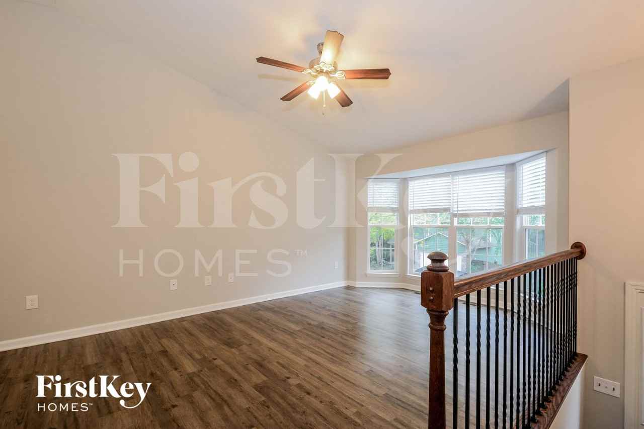 1965 Forest Haven Dr - Photo 3 of 15