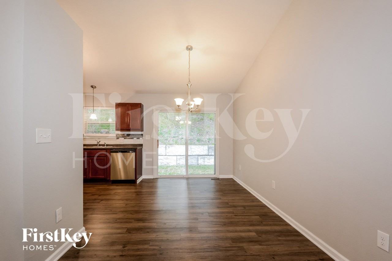 1965 Forest Haven Dr - Photo 4 of 15