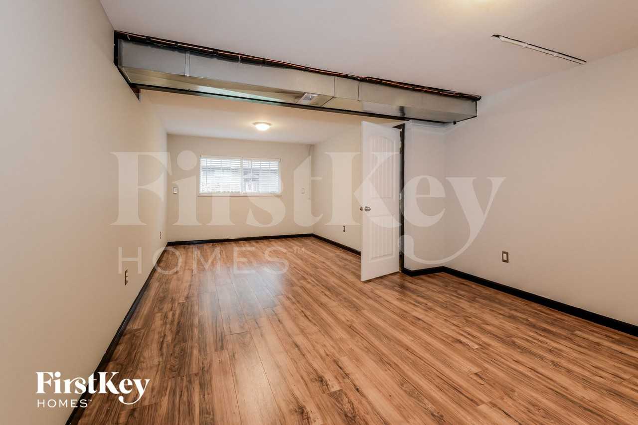 1965 Forest Haven Dr - Photo 7 of 15