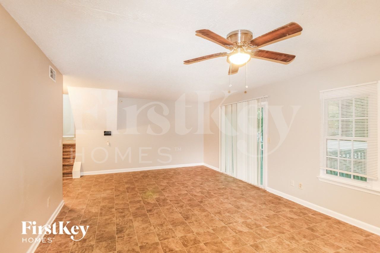 5456 Fox Haven Trl - Photo 3 of 16