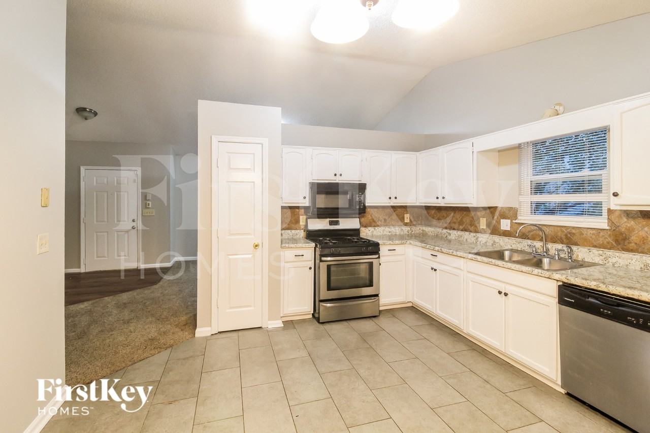 5456 Fox Haven Trl - Photo 7 of 16