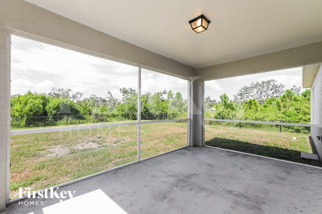 12061 Helicon Ave - Photo 6 of 16