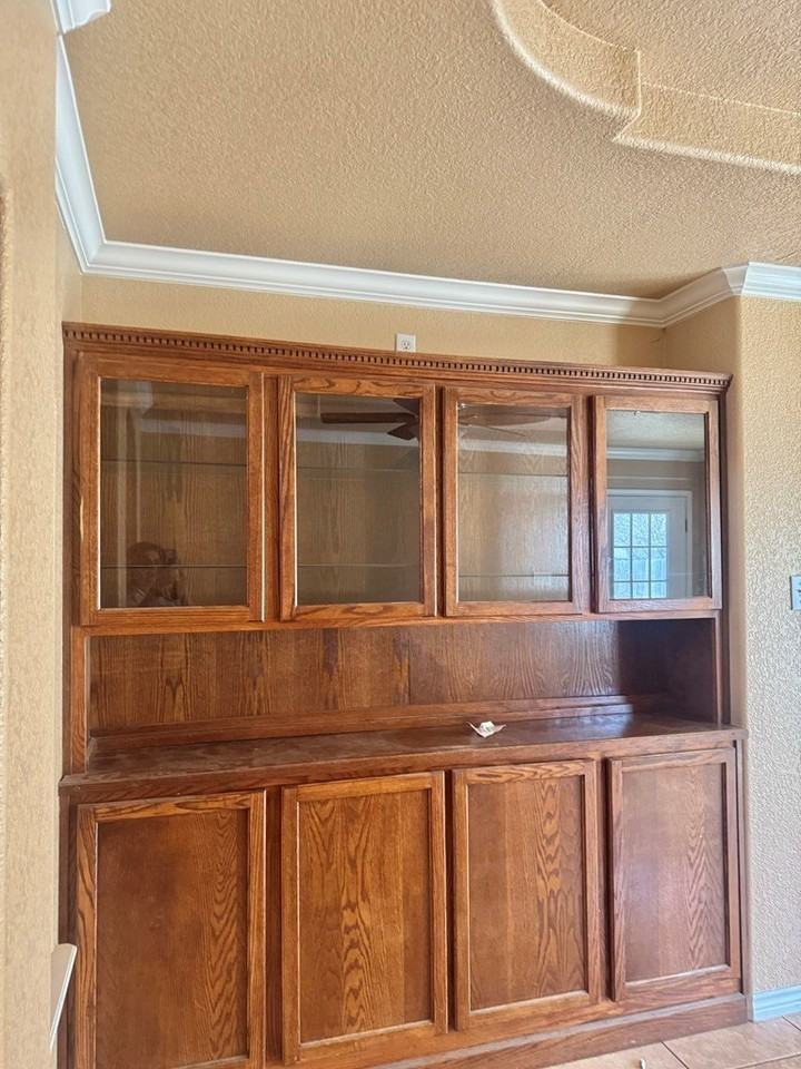 2211 Villa Cir - Photo 3 of 11