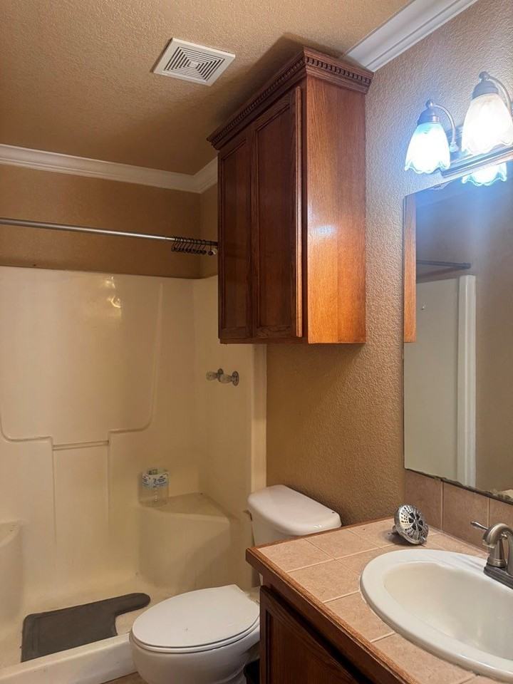 2211 Villa Cir - Photo 7 of 11