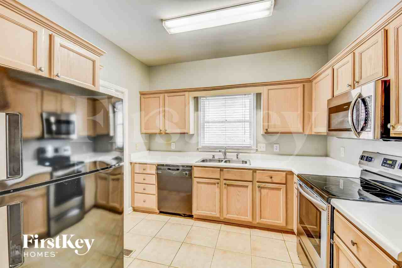 329 Dulaine Cv - Photo 5 of 16