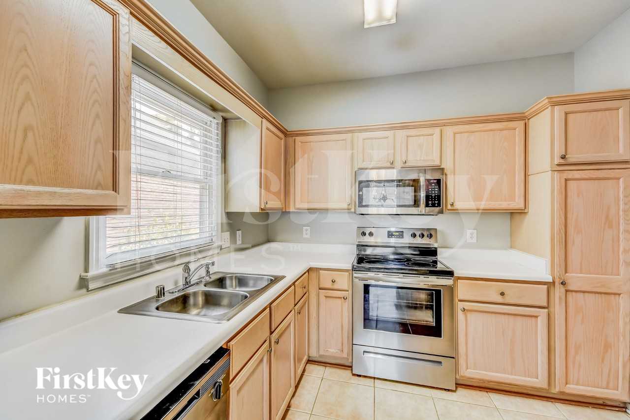 329 Dulaine Cv - Photo 6 of 16