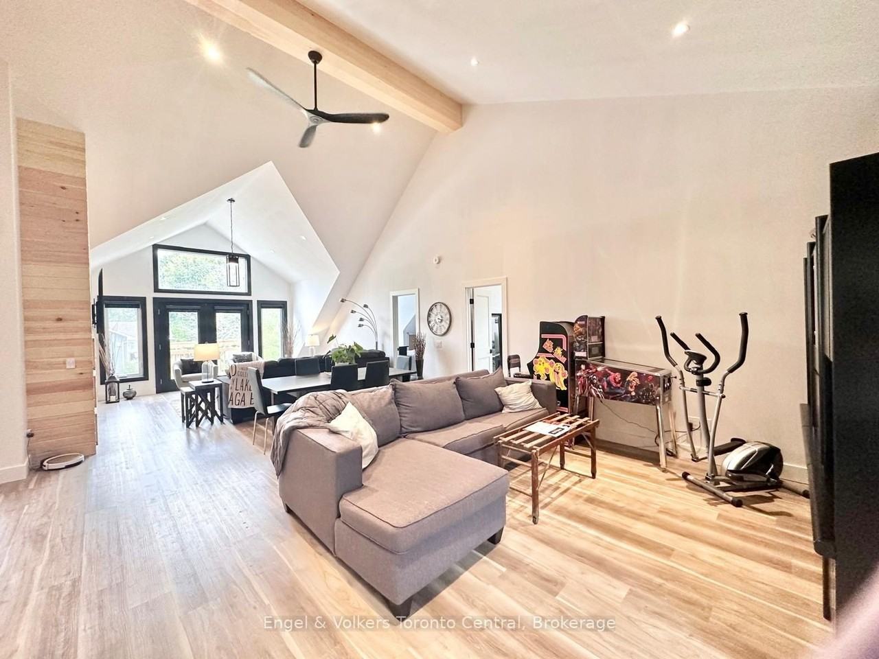 796363 Grey Road 19 - Photo 4 of 43