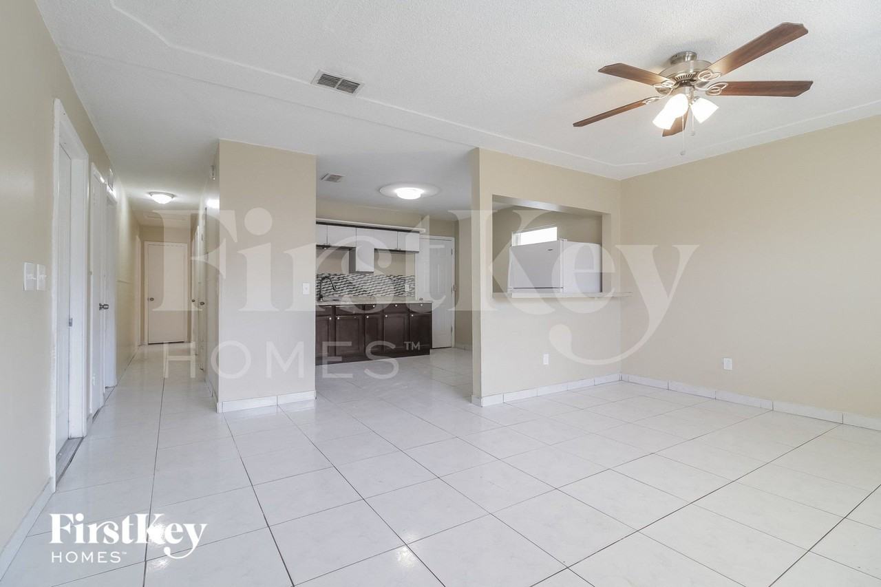 7664 Jester Ct #1 - Photo 3 of 15